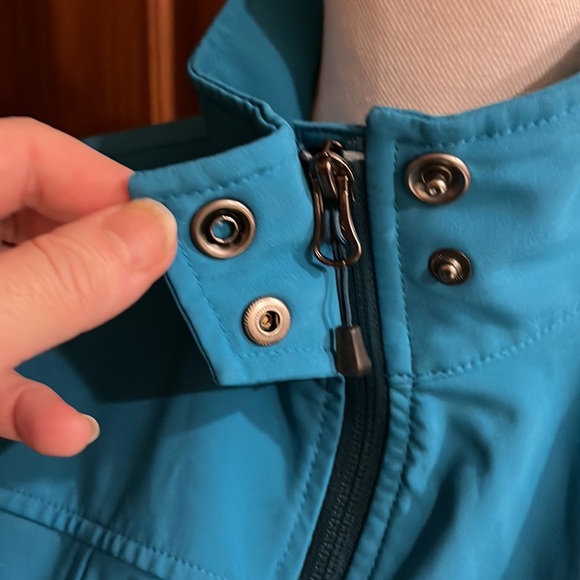 The North Face Women’s Jacket, Size Medium - Picture 10 of 15